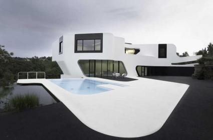 maison design de prestige luxe piscine