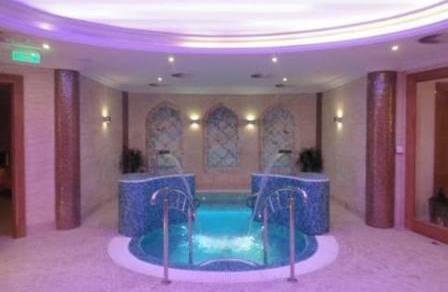 spa-design-exterieur-jacuzzi-interieur-luxe-pas-cher-discount